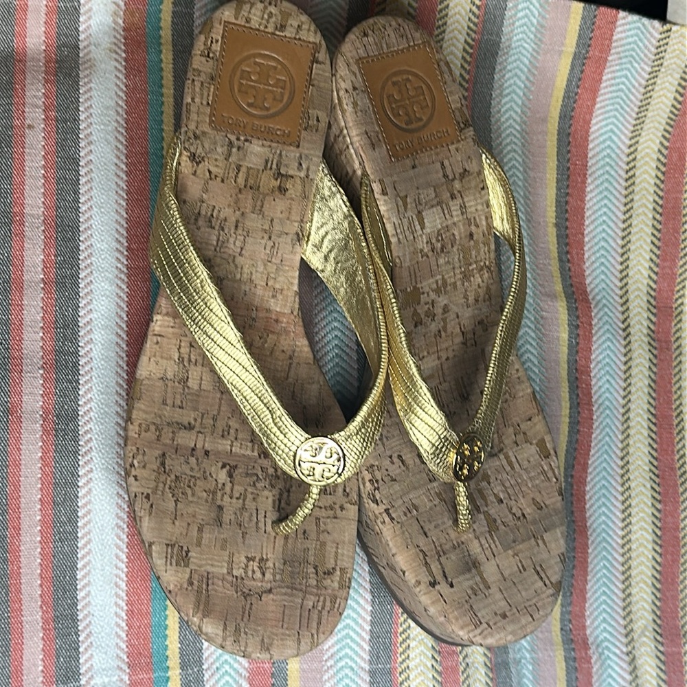 Tory Burch Suzy Gold Cork Wedge Sandals Size 9 - Picture 3 of 8